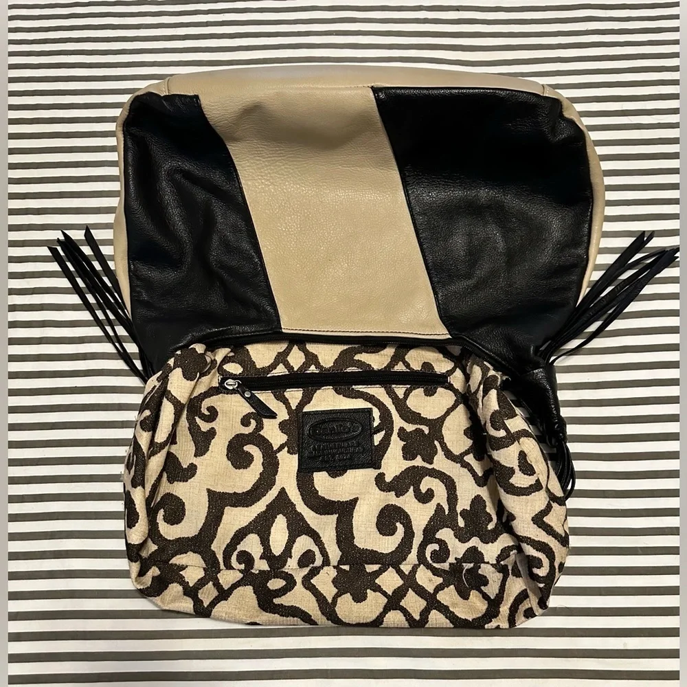 Danilo’s Honduras Shoulder Satchel Black and Cream